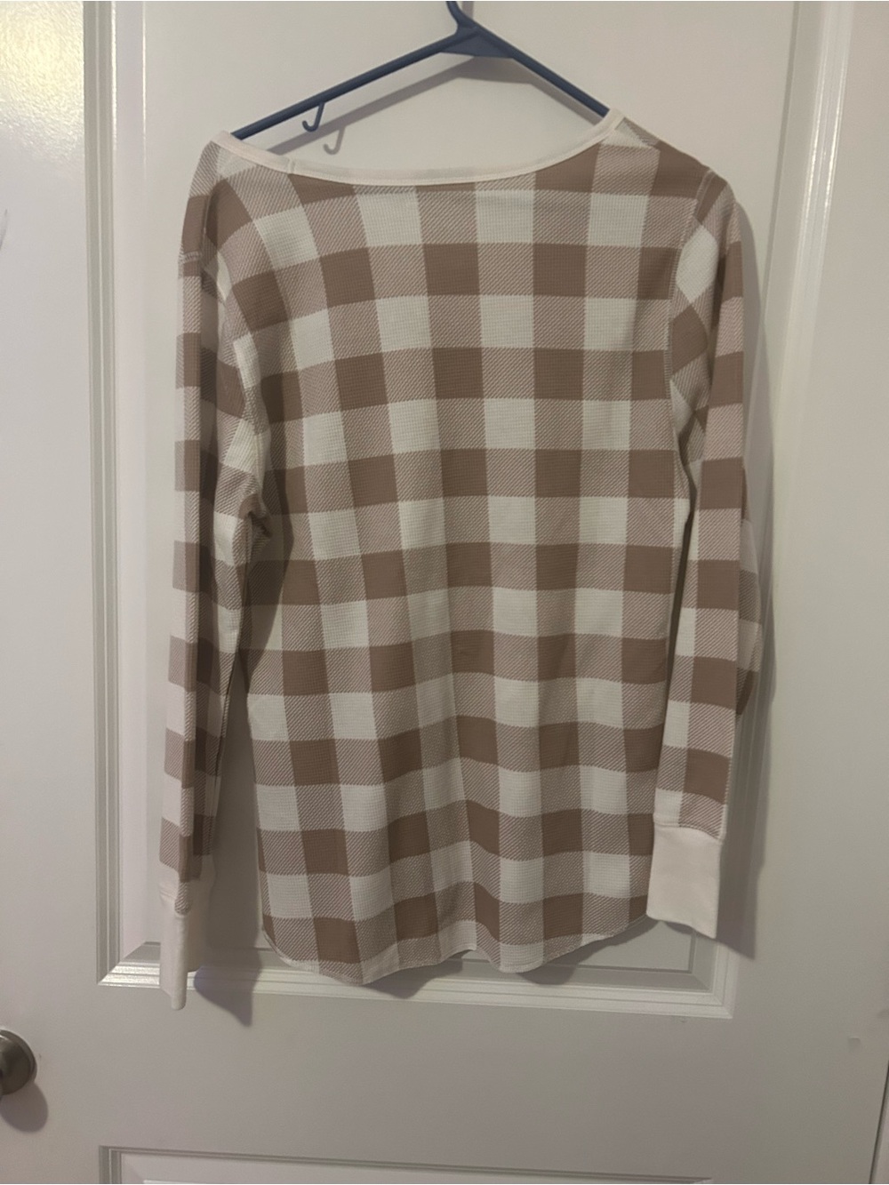 Old Navy Cream and Tan Check Crewneck Sweater